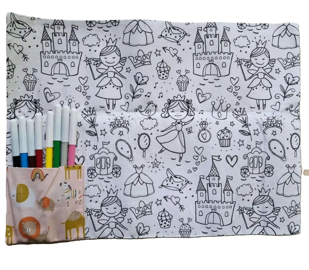 Set de table à colorier lavable motif princesses.