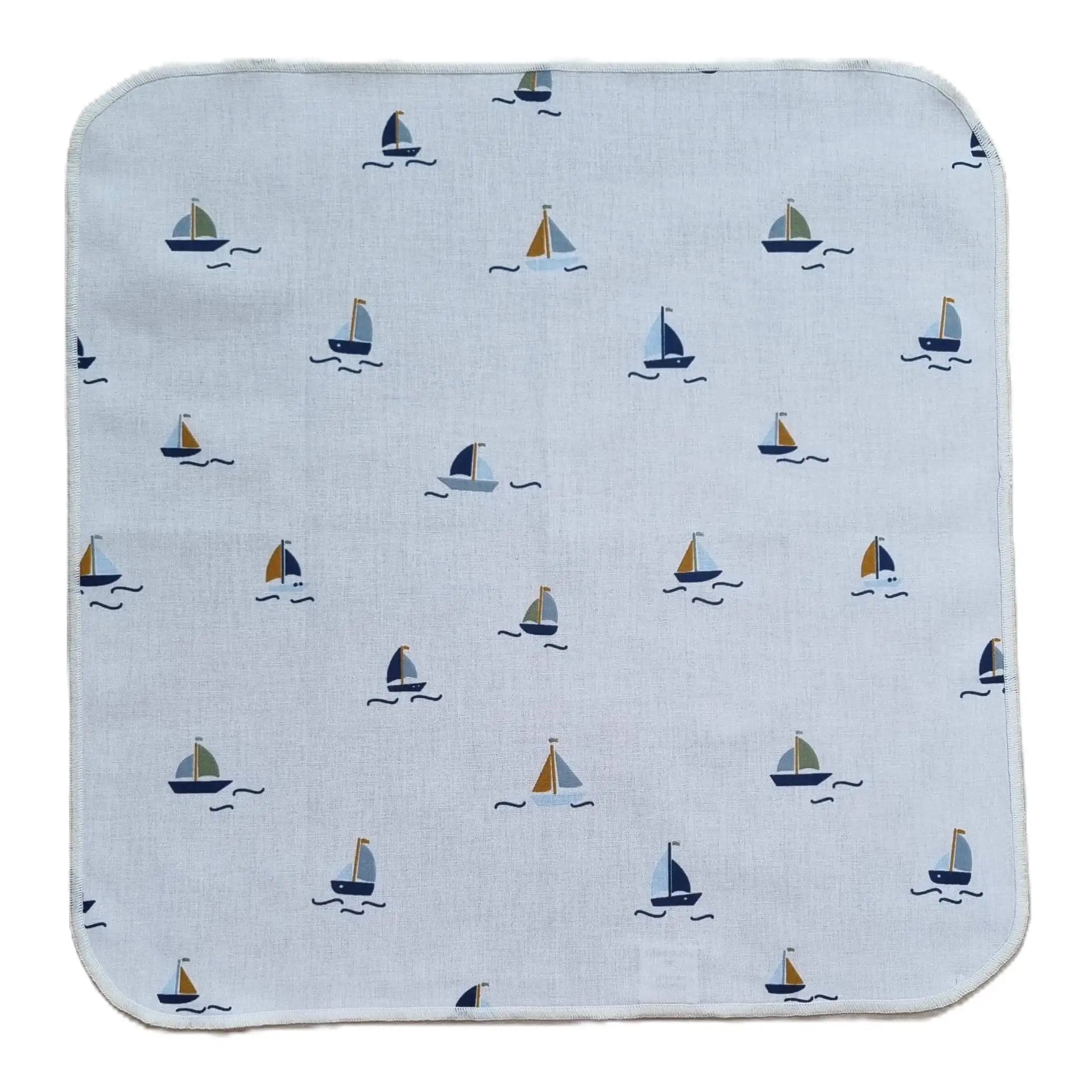 Mouchoir lavable avec des motif de bateaux, cadeau éco-responsable